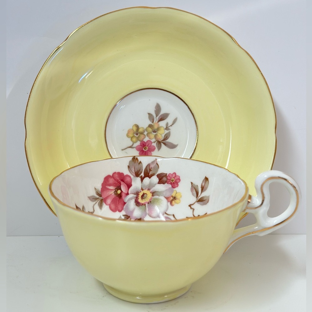 Vintage Royal Grafton England China Yellow Flower Inside Cup & Saucer